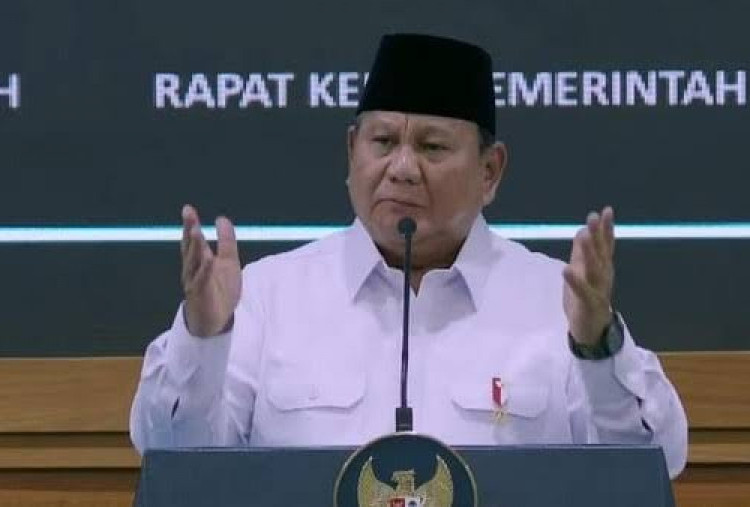 Presiden Prabowo Terus Pantau Aktivitas Gunung Anak Krakatau