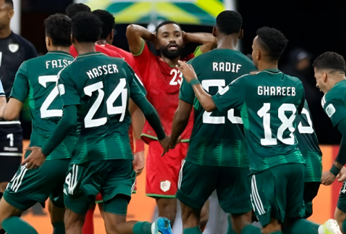 Arab Saudi vs Oman 2-1: Comeback, VAR Selamatkan Pasukan Roberto Mancini