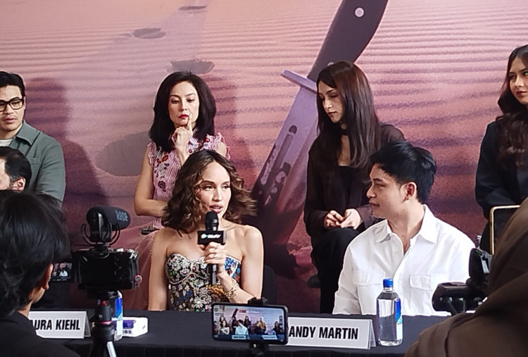Sinopsis Sleeping with The Enemy: Ketika Cinta Laura Menikahi Musuh demi Balas Dendam, Malah Jatuh Cinta