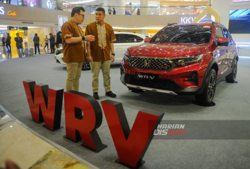 Pameran Honda Spesial Ramadhan 2024 berlangsung di Tunjungan Plaza Surabaya ini menjadi momen yang dinantikan oleh para konsumen yang ingin membeli mobil Honda baru atau sekadar melakukan pengecekan terhadap model-model terbaru yang ditawarkan.