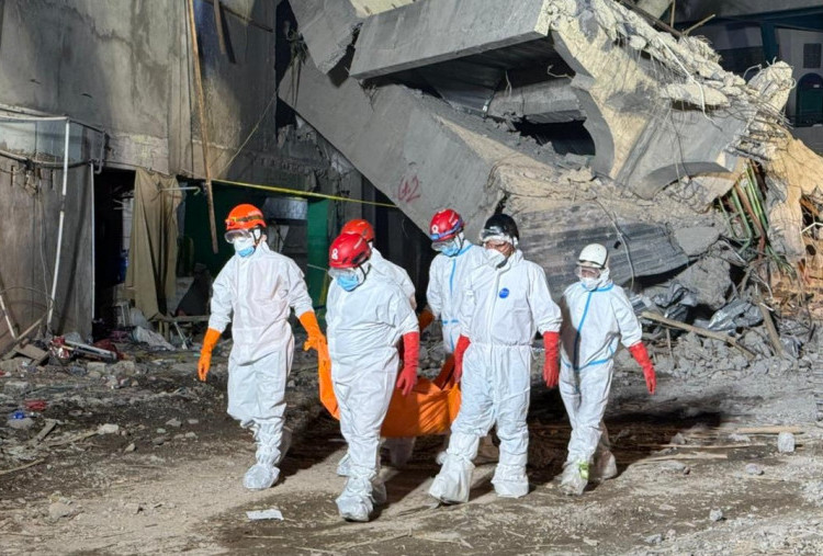 Korban Runtuhnya Musala Ponpes Al Khoziny Capai 61 Orang