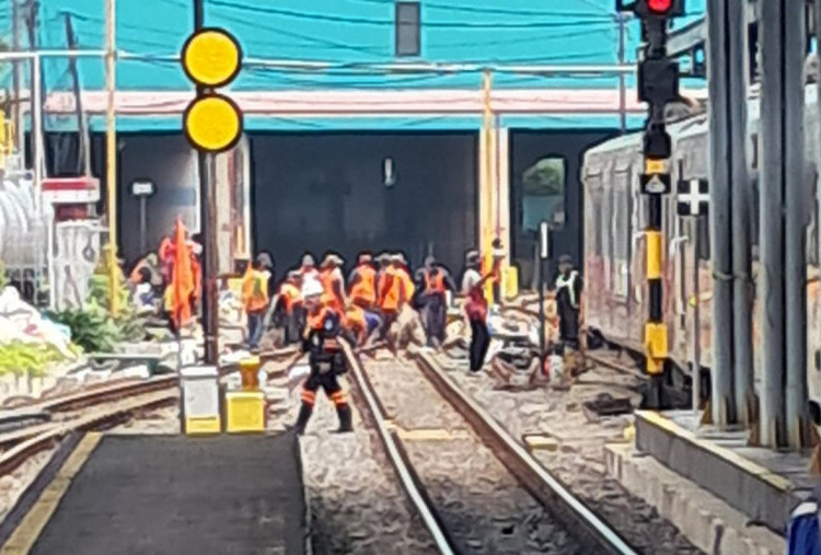 KA Aksa Cargo 2519 Anjlok, Ganggu Arus Kereta ke Surabaya Pasar Turi