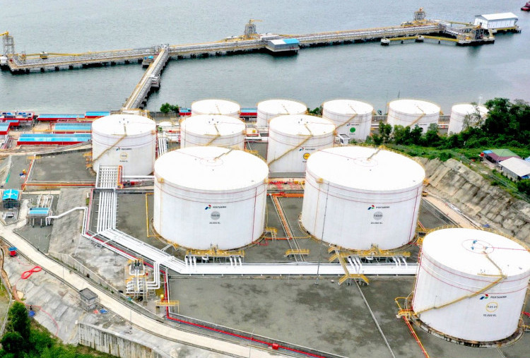 Pertamina Perkuat Distribusi BBM ke Indonesia Timur: Fuel Terminal Tanjung Batu Resmi Beroperasi