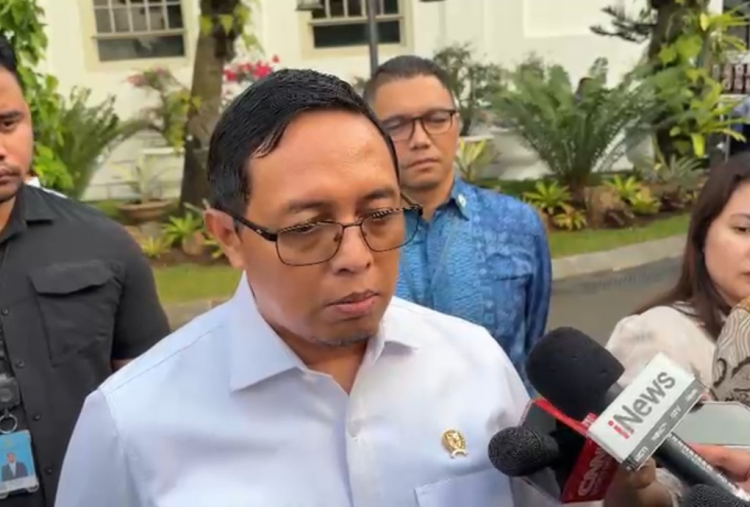 Tertulis Nama Prabowo di Paper Nobel MBG, Hasan Nasbi: Bukan dari Pemerintah
