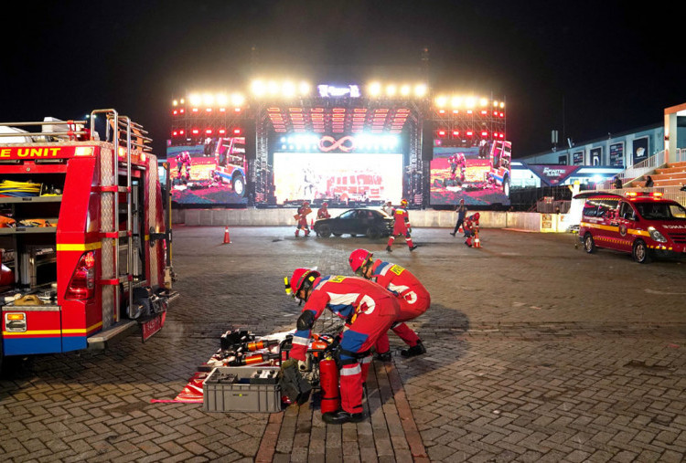 The Real Hero Day Automotive: Aksi Penyelamatan Insiden Fatal Kendaraan oleh Fire Fighter di IIMS 2025