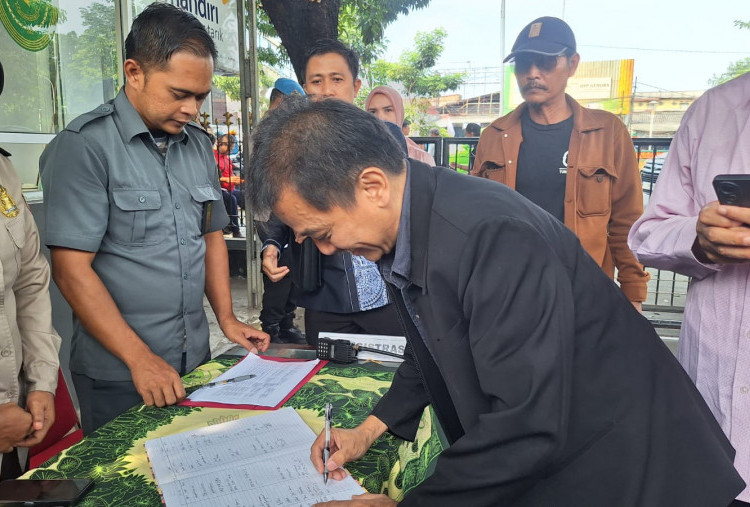 Roy Suryo Ungkap Alasan Hadiri Sidang Perdana Dokter Tifa: Ini Bukti Kuasa Allah