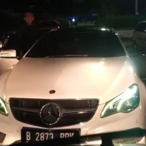 Viral, Mercedes-Benz Vs Ambulans di Jalan Tol, Ini Penjelasan Polisi 