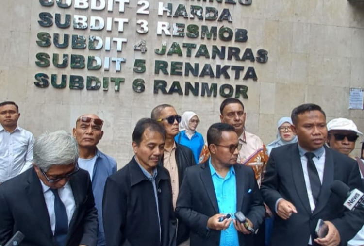 Roy Suryo Bawa 7 Pendukung Jokowi ke Ranah Hukum, Soroti Equality Before the Law