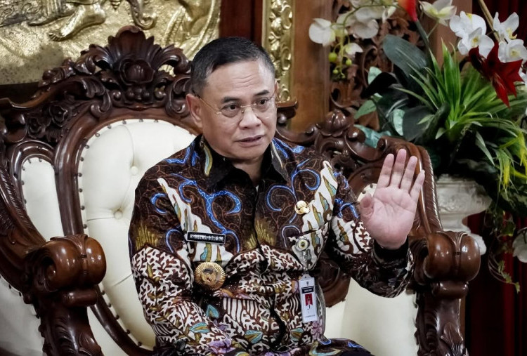 Bupati Pati Sudewo Peras Calon Perangkat Desa, Berhasil Raup Rp2,6 Miliar