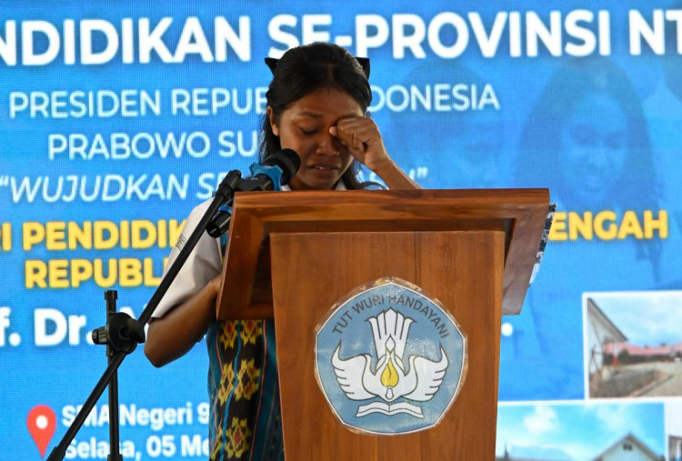 Berawal dari Surat Siswa SMAN 3 Kalabahi yang Viral, Kini Verona Belajar Tanpa Kehujanan-Kepanasan