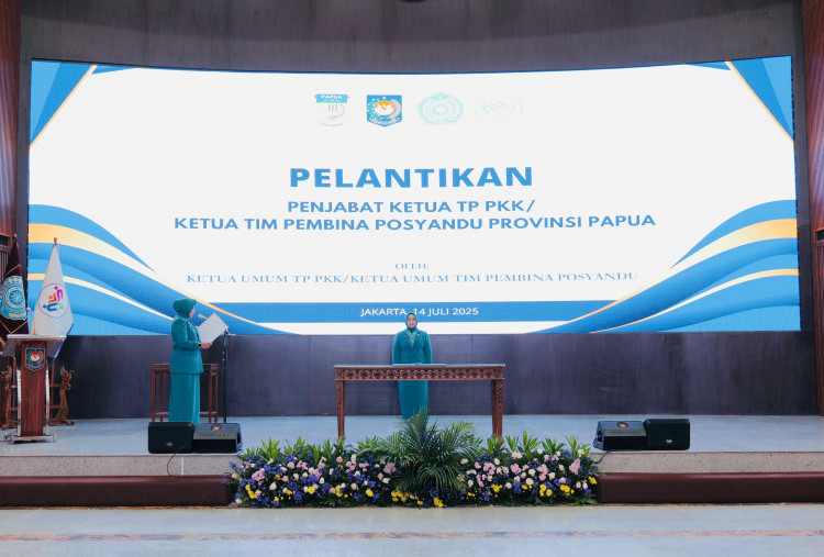 Tri Tito Karnavian Lantik Tyas Fatoni sebagai Penjabat Ketua TP PKK dan Ketua Pembina Posyandu Provinsi Papua