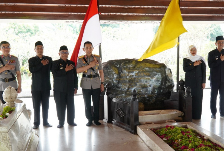 Dampingi Kapolri Berziarah ke Makam Proklamator, Wali Kota Mas Ibin Bangga Blitar Identik dengan Bung Karno
