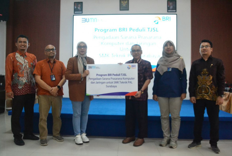 BRI Rajawali Surabaya Adakan Program BRI Peduli, Salurkan Bantuan kepada SMK Teknik PAL 