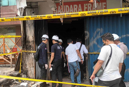 Puslabfor Polri Selesaikan Olah TKP Kebakaran Toko Bingkai Mampang, Polisi Ambil Beberapa Sampel