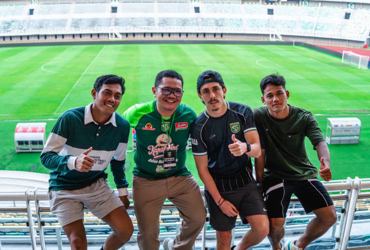 Bonek Member Persebaya Selamanya Dapat Pengalaman Baru, Foto Bareng Pemain dan Lihat Tim Latihan