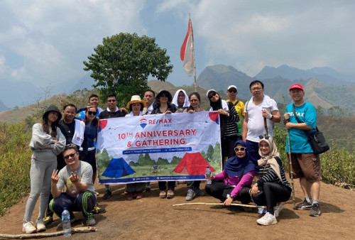 Gathering Re/Max Eagle Surabaya: Kolaborasi dan Penghargaan untuk Keberhasilan