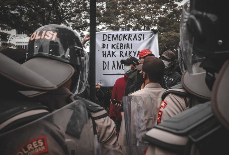 Ketua BEM Unair Diduga Dijemput Paksa Polda Jatim Jelang Demo, LBH Surabaya Desak Penjelasan