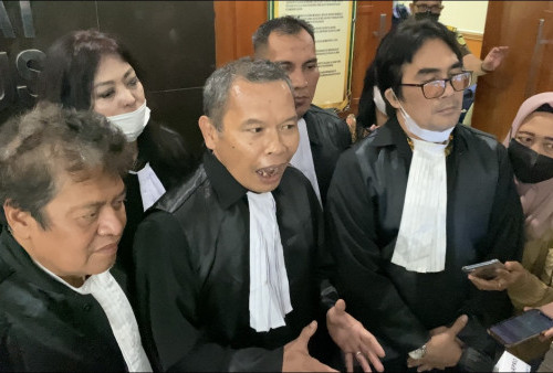 Roy Suryo Divonis 9 Bulan Penjara, Tim Kuasa Hukum Susun Strategi Banding