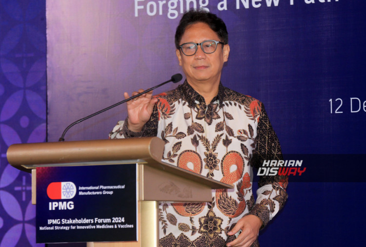 Menteri Kesehatan, Budi Gunadi Sadikin memberikan sambutan di kegiatan IPMG Stakeholders Forum 2024, Jakarta (12/12). Dalam sambutannya, Menteri Kesehatan menyampaikan pemerintah ingin menyediakan akses dan layanan kesehatan yang berkualitas dan terjangka