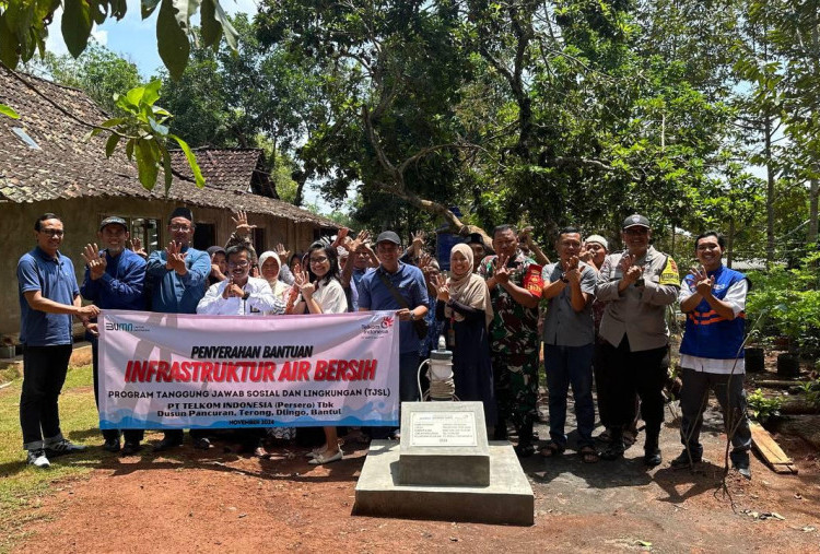 Aksi Sosial, Telkom Bangun 51 Sarana Air Bersih dan Sanitasi Layak di Lima Kota-Kabupaten