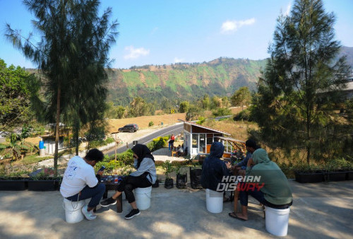 Selain kopi yang nikmat, suasana sejuk pegunungan, ditambah dengan pemandangan bukit sepanjang mata memandang menjadi nilai tambah menikmati Kopi Bromo Tengger.