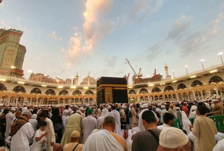 Visa Furoda Ditutup, Ribuan Calon Jemaah Gagal Berangkat, Menag Sebut Bukan Kewenangannya