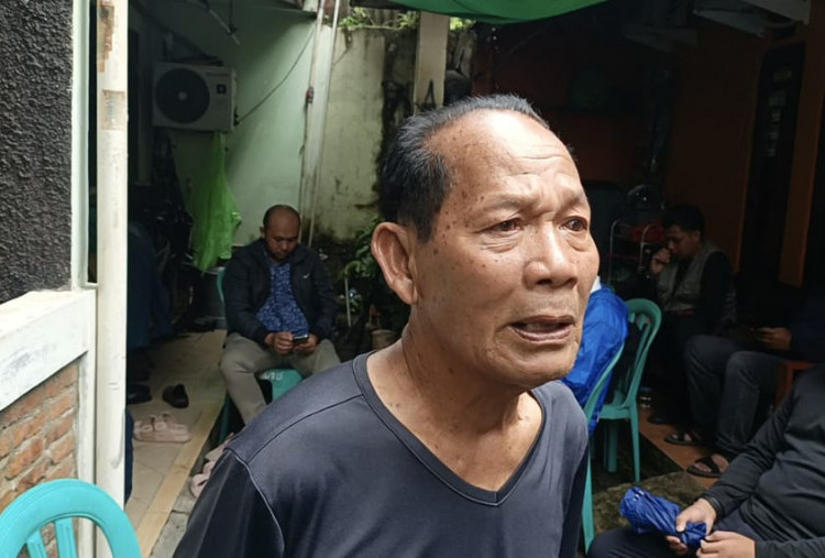 Menanti Keajaiban, Keluarga Korban Pesawat ATR Belum Pasang Bendera Kuning