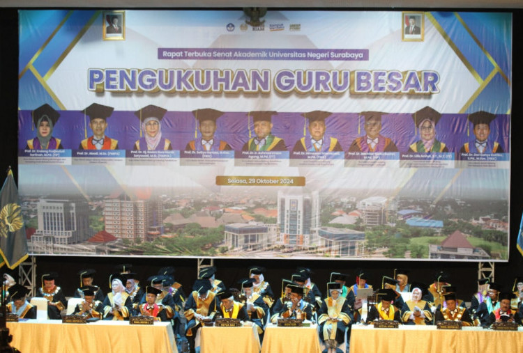 Kukuhkan 9 Guru Besar, Rektor Unesa Akui Kekurangan Gubes