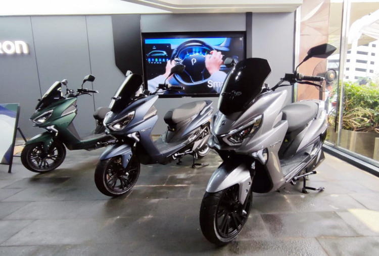 Makin Banyak Pilihan, Motor Listrik Polytron Fox-R Punya 3 Warna Baru yang Keren