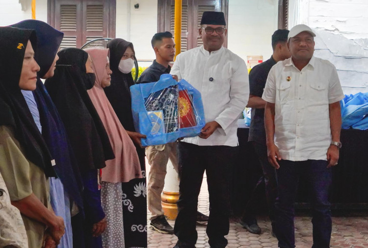 Jelang Idul Fitri, Satgas PRR Aceh Serahkan Bantuan Presiden untuk Penyintas Bencana di Bireuen