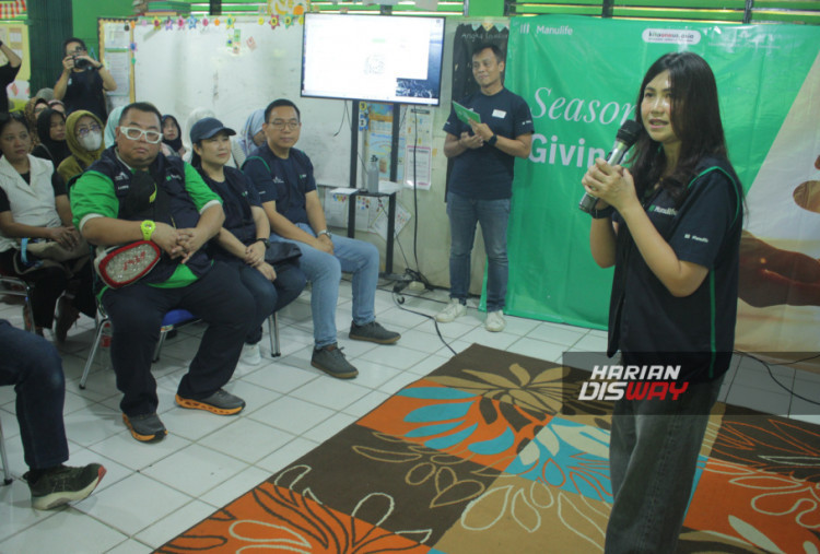 Compliance Director & General Counsel Manulife Indonesia, Apriliani Siregar, menegaskan bahwa literasi keuangan adalah hak fundamental bagi seluruh individu, termasuk penyandang disabilitas. Melalui kegiatan ini, Manulife berupaya memastikan akses edukasi finansial yang setara serta memperkuat ketahanan ekonomi keluarga. Inisiatif ini menjadi bagian dari Manulife Impact Agenda global dan sejalan dengan komitmen perusahaan terhadap prinsip Diversity, Equity, and Inclusion (DEI).