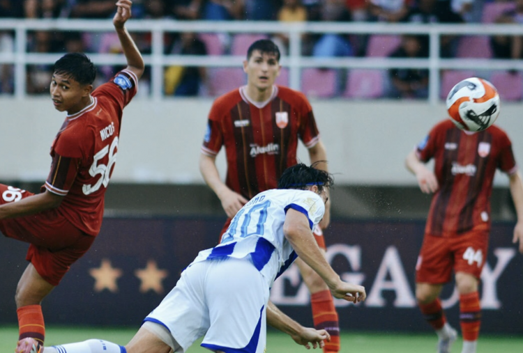 Tandukan Andrew Jung Bawa Persib Bungkam Persis 1-0, Maung Bandung Nyaman di Puncak Super League 2025–2026