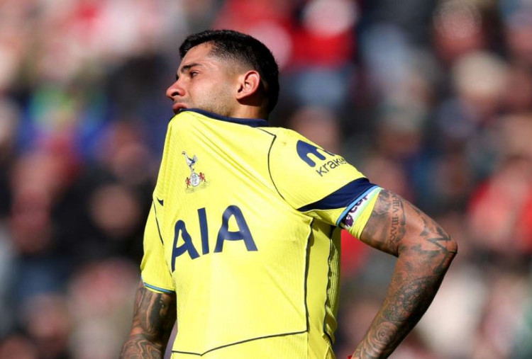 Tottenham Berada di Titik Terendah: Kalah, Dicurangi VAR, dan Kehilangan Cristian Romero