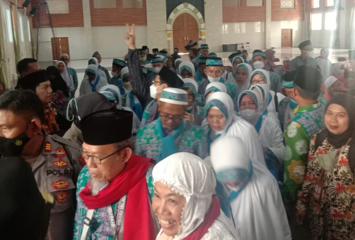 Alhamdulillah…Lolos Vaksin Booster dan PCR, 404 Calon Jemaah Haji Kabupaten Tasikmalaya Diterbangkan