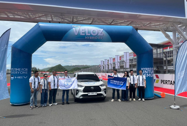 Ekspedisi Veloz Hybrid EV 2025: Menyusuri Alam, Budaya, dan Kuliner dari Mandalika ke Barat Indonesia