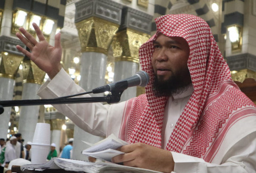 Jamaah Haji Indonesia Antusias Ikuti Kajian Ustaz asal Riau di Masjid Nabawi 