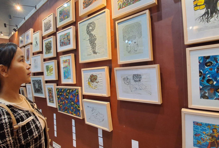 Pameran Lukisan Heronesia oleh Nur Cholis, Sajikan Satire Kuasa dan Keserakahan