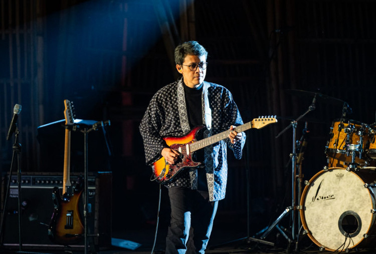 Tohpati Ethnomission Bawakan Jazz Nusantara di BRI Jazz Gunung Series 2 Bromo