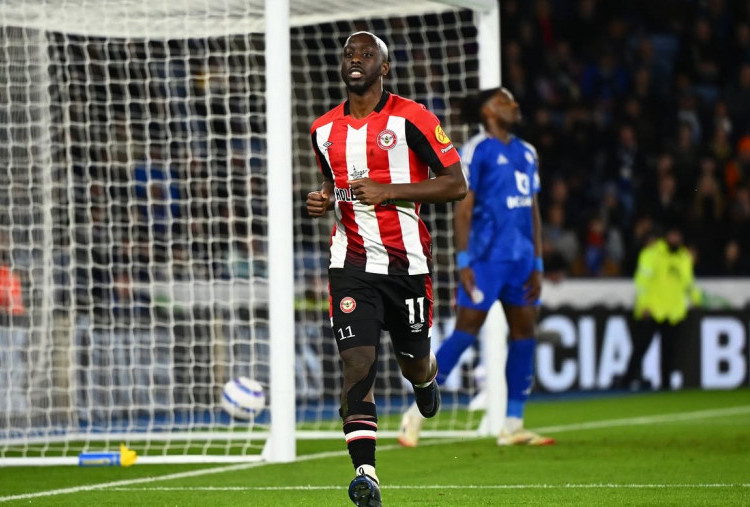 Newcastle Incar Yoane Wissa Jadi Penghalang Manchester United Gaet Bryan Mbeumo