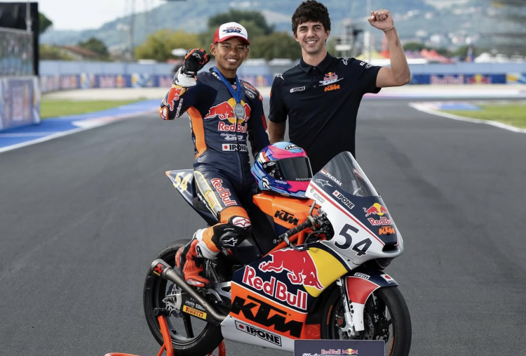 Matteo Guerinoni Bongkar Fakta! Veda Ega Pratama Disebut Satu-satunya Pembalap Indonesia Paling Disiplin