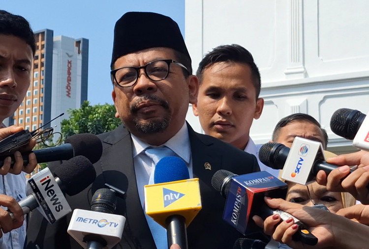 Datang Bersama Ibunda, Qodari Hadiri Agenda Istana Jelang Reshuffle