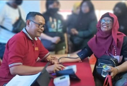 Gandeng Sego Anget dan Sinar Gama, Rumah Relawan Indonesia Gelar Periksa Kesehatan Gratis