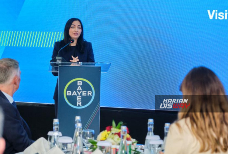 Dalam sambutannya, Reem Alabali Radovan, Menteri Federal Jerman untuk Kerja Sama Ekonomi dan Pembangunan, menyampaikan bahwa Jerman dan Indonesia memiliki komitmen kuat terhadap pembangunan berkelanjutan dan inklusif. Fasilitas Bayer di Cimanggis menjadi contoh bagaimana investasi dan inovasi dapat mendorong energi terbarukan, memperkuat industri lokal, serta meningkatkan kapabilitas manufaktur untuk mendukung kesehatan ibu dan anak.