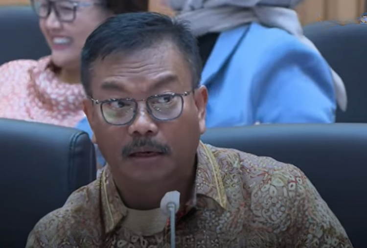 Ketimpangan Gaji Sopir MBG dan Guru Honorer, DPR: Guru Kuliah 'Berdarah-Darah', Tapi Kok Diperlakukan Beda?