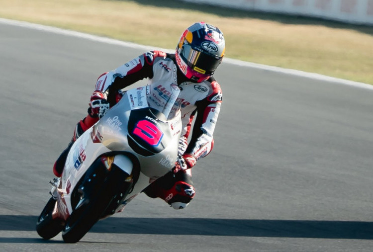 Magis Catalunya: Start Grid ke-20, Veda Ega Pratama Tembus Delapan Besar Moto3 2026