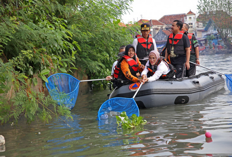 Pemkot Luncurkan Surabaya Bergerak Jilid II, Ajak Warga Gotong Royong Antisipasi Banjir