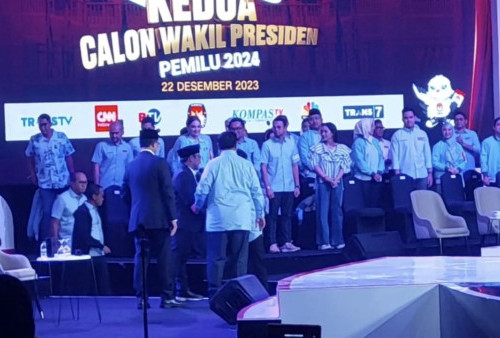 Momen Prabowo Subianto Tak Menyambut Jabatan Tangan Anies Baswedan 
