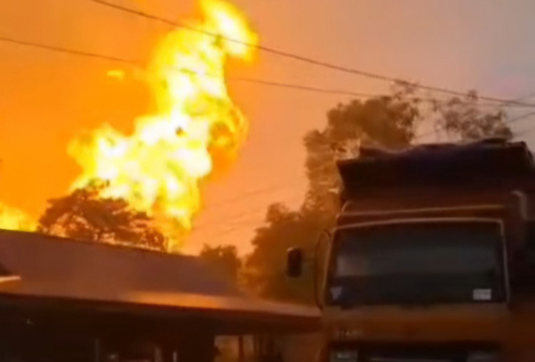 Update Pipa Gas PT TGI Bocor di Inhil: Api Membumbung 15 Meter, Polisi Tutup Jalur Jambi–Riau