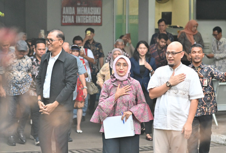 Ira Puspadewi Cs Bebas, Ingin Ketemu Keluarga