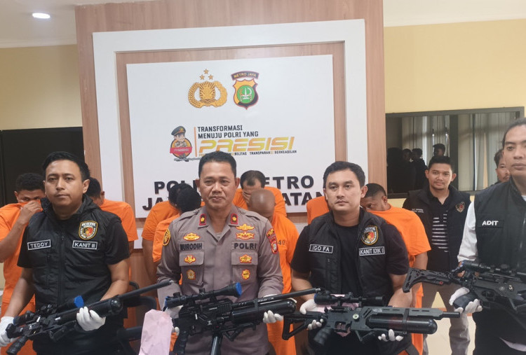 Polisi Sita Senapan dan Parang dari Kasus Bentrokan Sengketa Lahan di Kemang